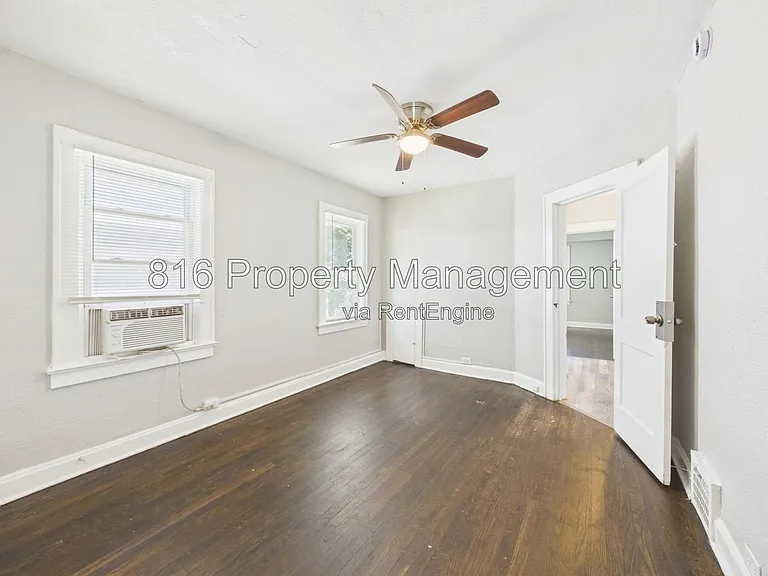 5127 Olive St — Photo 13