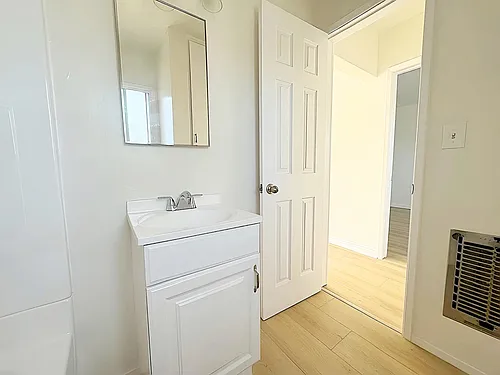 6404 1/2 Roble Ave — Photo 7