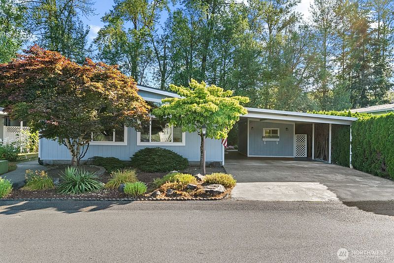 2nd image of 836 Harman Way S #34