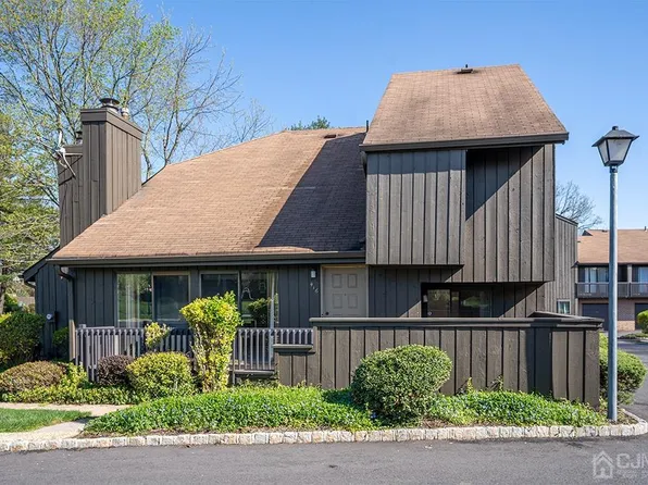 416 Westgate Dr, Edison, NJ 08820