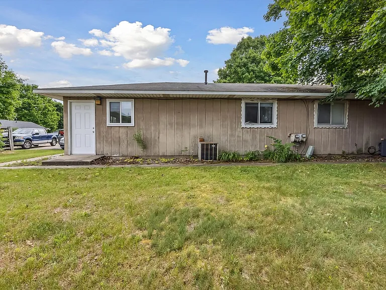 210 Morrill St — Photo 22