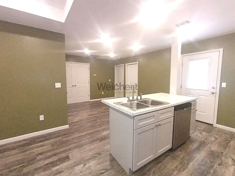 99 Formon Dr — Photo 5