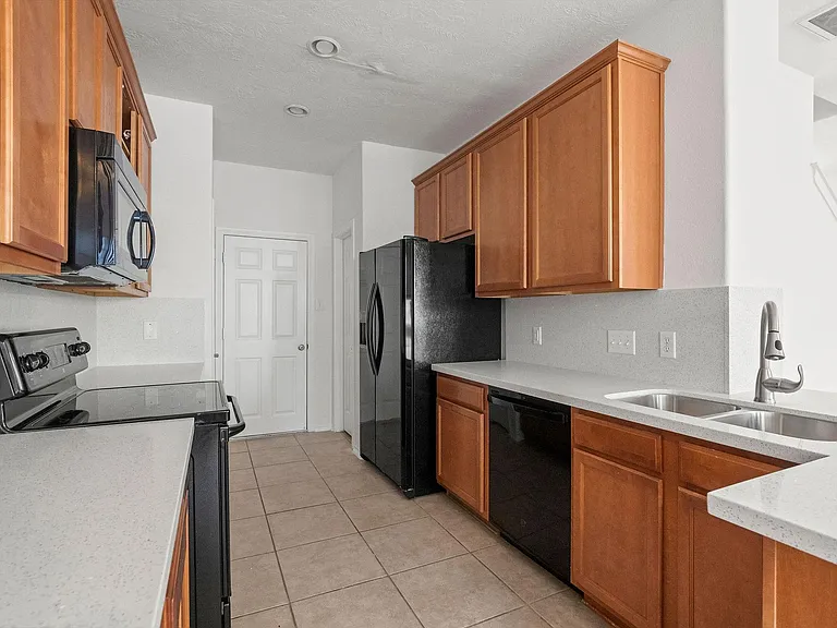 35 Wickerdale Pl — Photo 7