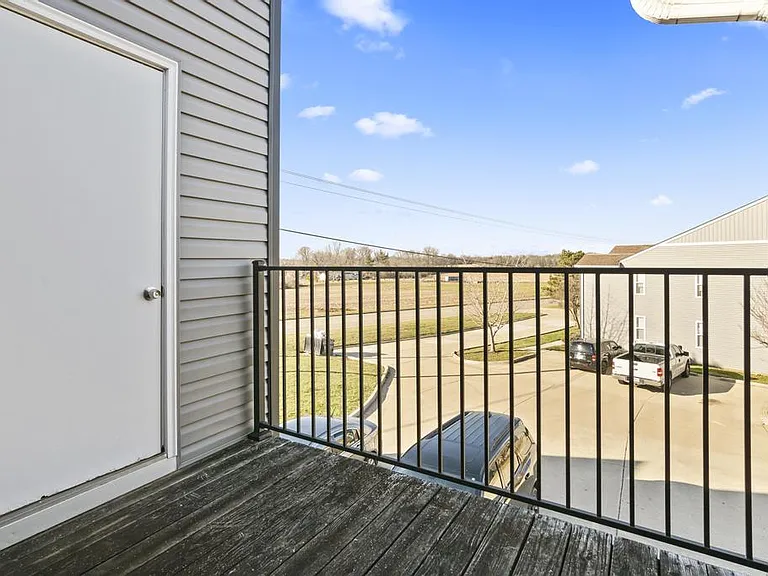 2213 Rockwood Dr — Photo 18