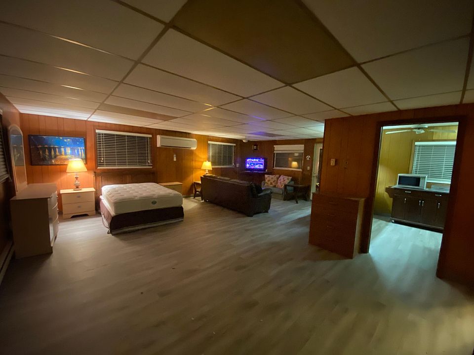 1st image of 6365 4th Ave S