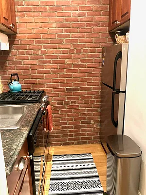 Rented by Urban Real Estate Property Group Inc | media 3