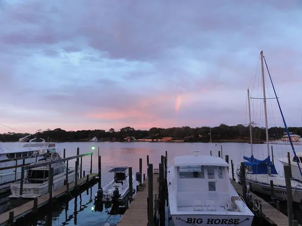 712 Beach Dr #B, Destin, FL 32541