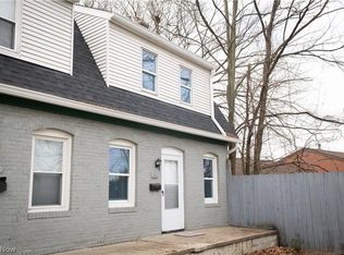 166 Walnut Ter, Akron, OH 44303