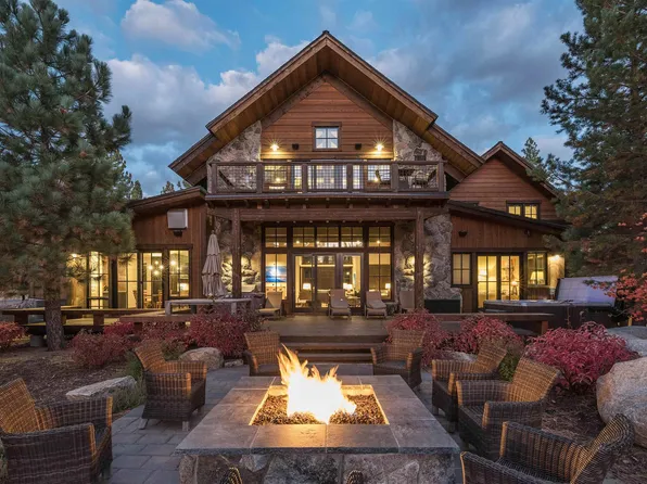 10989 Ghirard Rd, Truckee, CA 96161