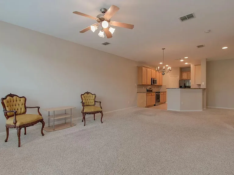 1825 Brookview Dr — Photo 7