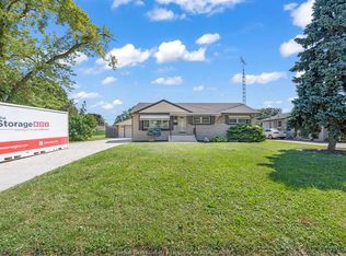 3302 Woodlawn Ave, Windsor, ON N8W2J3