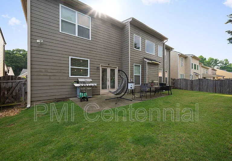 1816 Jameson Cir NE — Photo 32