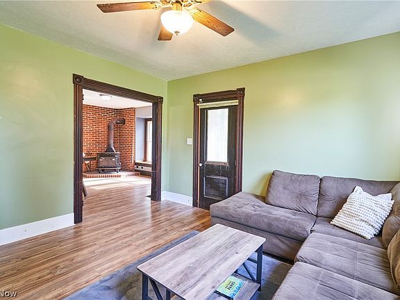 3rd image of 259 Ridgewood Rd