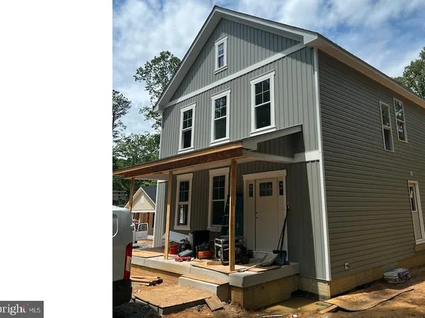 8399 Independence Cir, King George, VA 22485