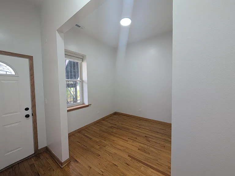 3212 W Warren Blvd #1 — Photo 49