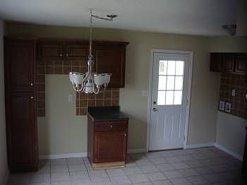 3rd image of 9526 Burgess Dr