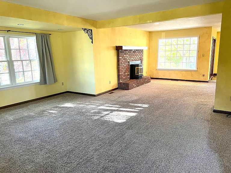 1013 S Cedar St — Photo 10