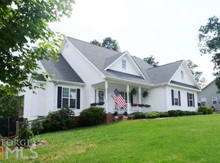 221 Timber Ridge Dr, Clarkesville, GA 30523