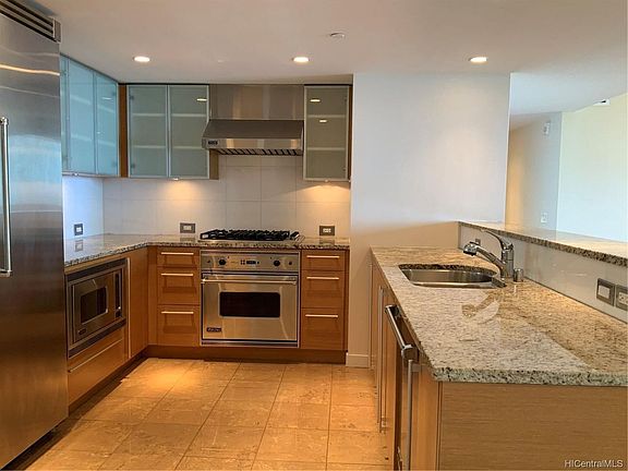 3rd image of 1177 Queen St APT 4008