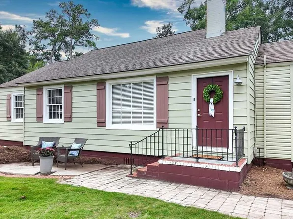 319 Myrtle Dr, Thomasville, GA 31792