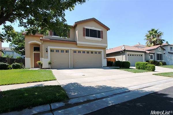 1st image of 553 Farridge Dr