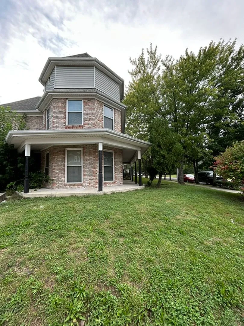 18-26 HOLT — Photo 2