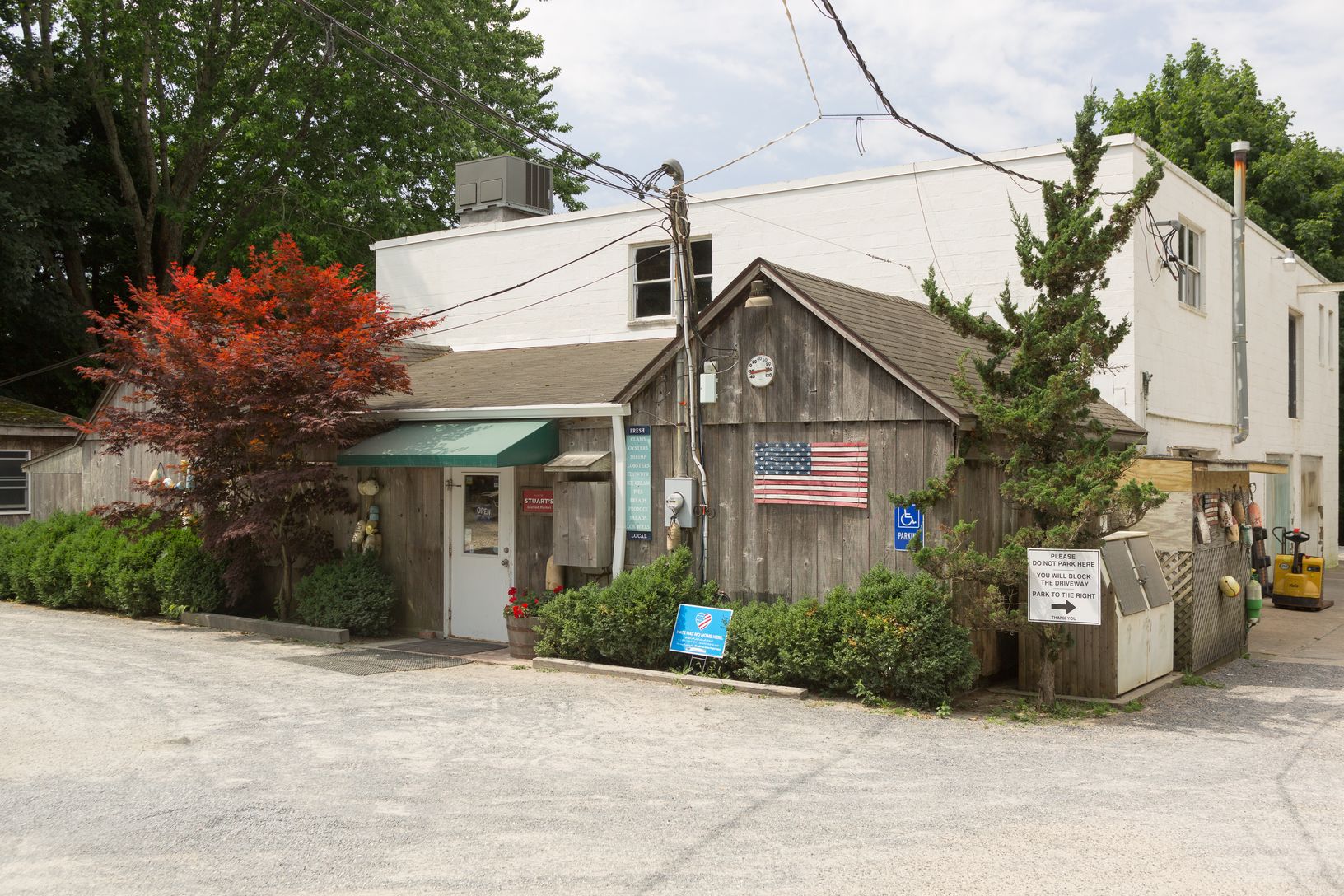 8000+ Sq Ft building