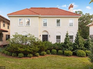 2001 W Franklin Ave, Minneapolis, MN 55405