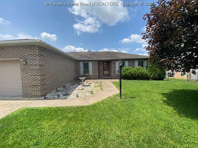 1st image of 996 Moss Creek Dr