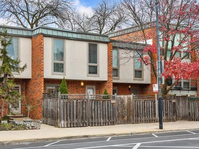 604 W Armitage Ave, Chicago, IL, 60614