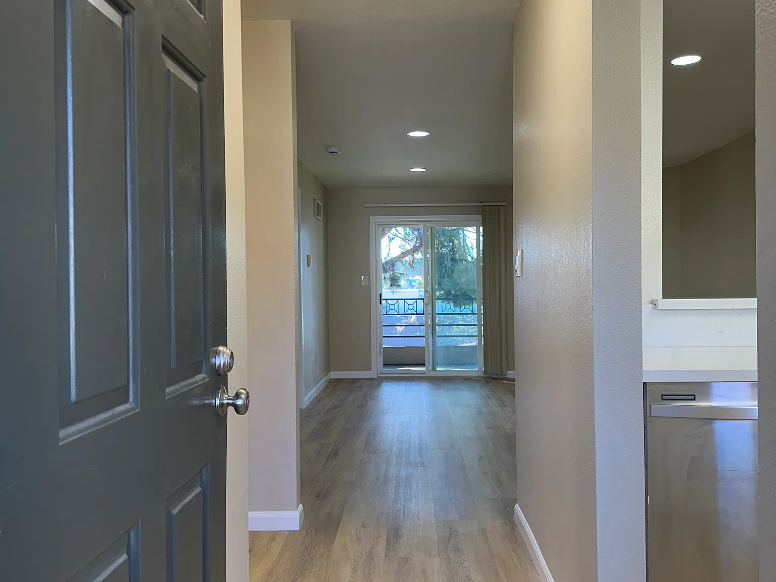 7415 Charmant Drive — Photo 2