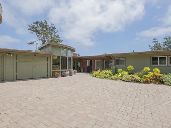 400 Herrmann Dr, Monterey, CA 93940