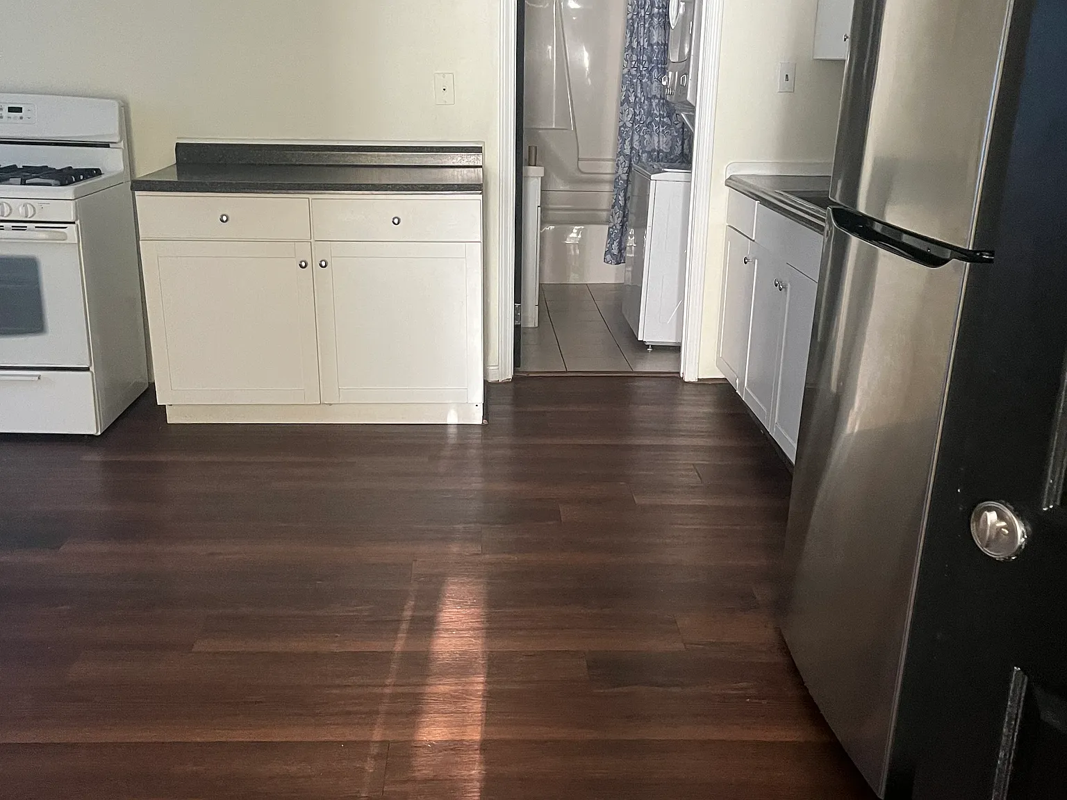 3 bed, 1250 sqft, $2,600 — Photo 1