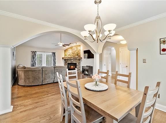 5th image of 1534 Brookstone Dr