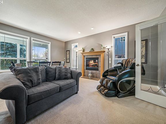 5th image of 477 SE 70th Ave