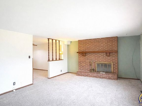 5th image of 5002 SW 28th St