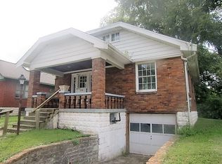 120 W 4th St, Silver Grove, KY 41085
