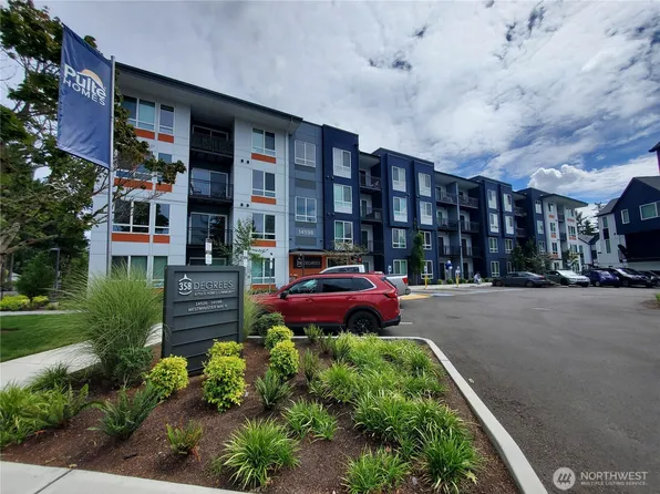 14598 Westminster Way N #105, Shoreline, WA 98133