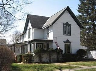 34 Spruce St, Oneonta, NY 13820