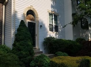 5795 Burke Towne Ct, Burke, VA 22015