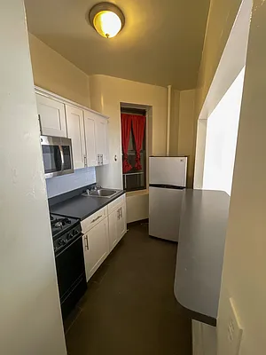 Rented by City Connections Realty | media 14