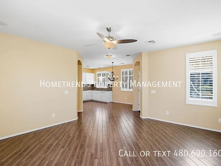 2535 E Vermont Dr — Photo 20