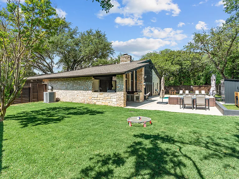 4501 Black Hickory Woods — Photo 35