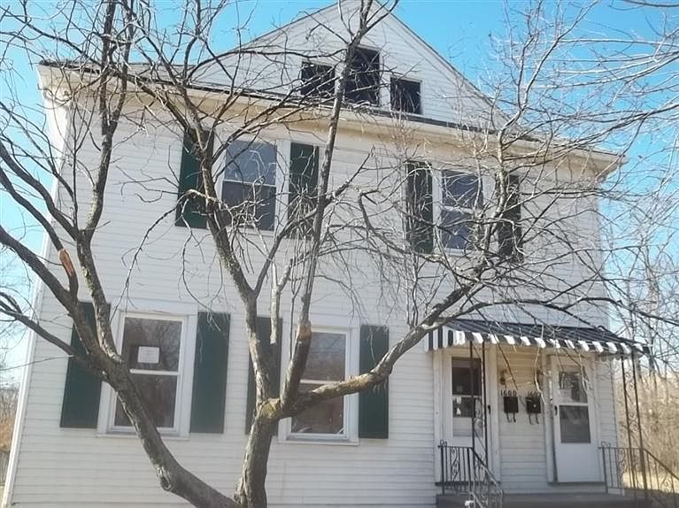 1st image of 1600 Salem Ave