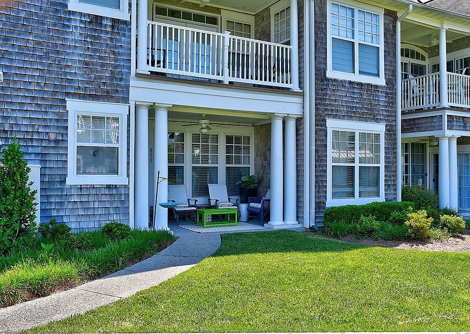 1st image of 815 Turnberry Arch