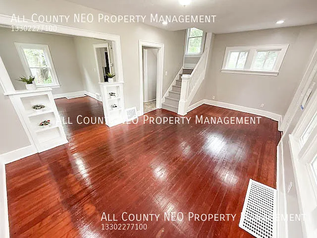 1114 Herberich Ave — Photo 4