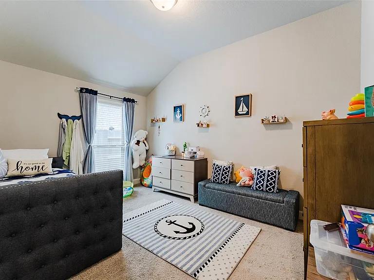 20430 Avelignese Way — Photo 19