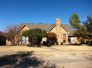 2229 Southern Cir, Carrollton, TX 75006