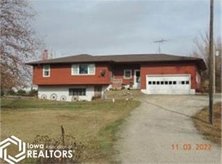 2265 Three Bridges Rd, Marshalltown, IA 50158