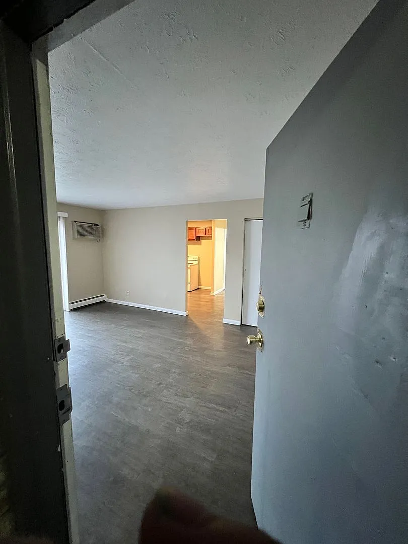 2679 Montana Ave — Photo 2